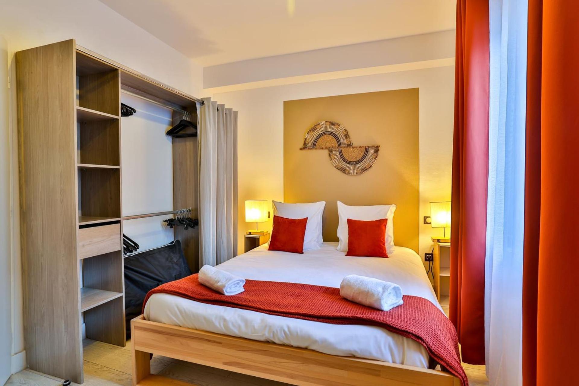 Le Lucien Eco-Appart'Hotel - Angouleme - Centre - Wifi - Parking Prive - Classe 4 Etoiles Dış mekan fotoğraf