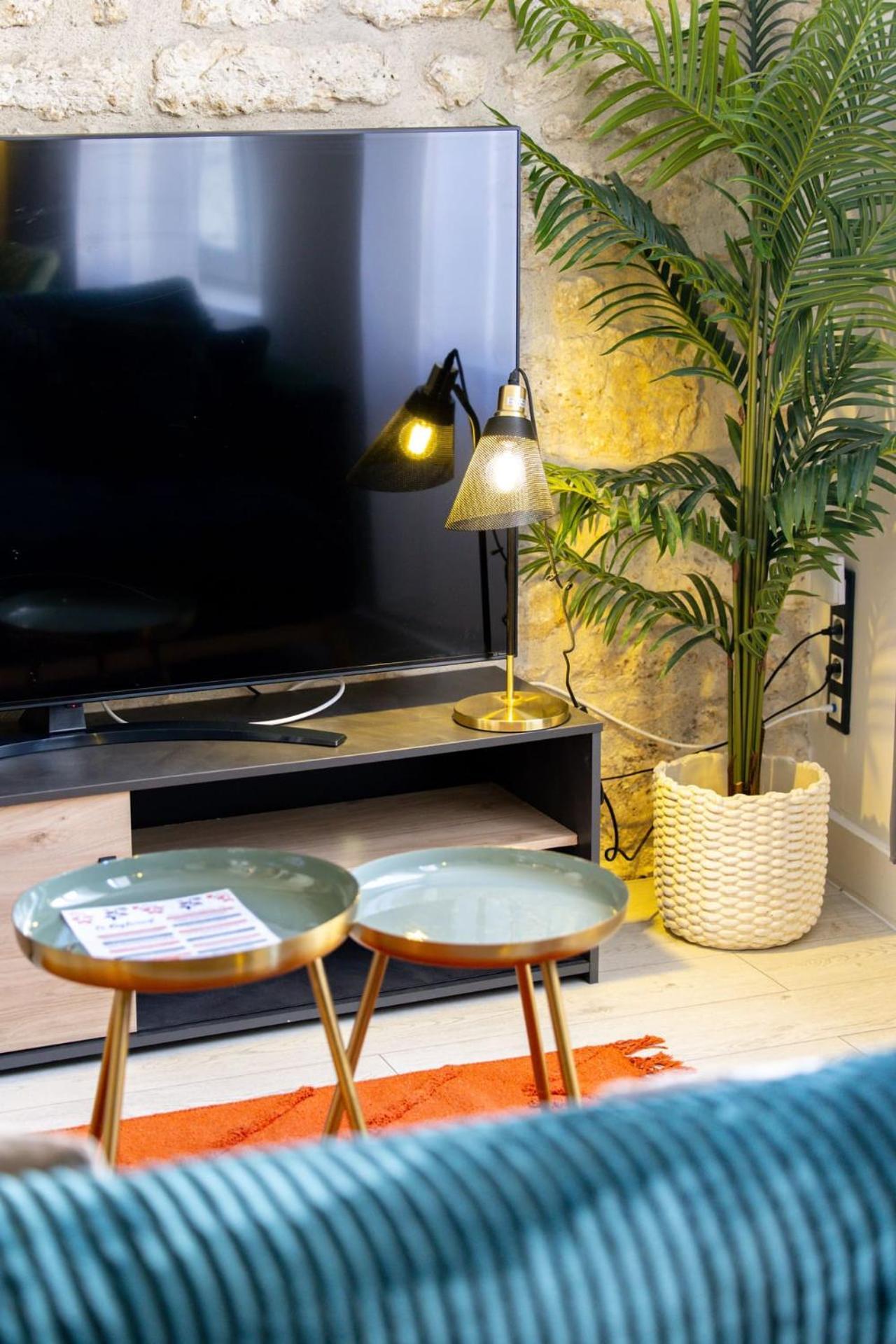 Le Lucien Eco-Appart'Hotel - Angouleme - Centre - Wifi - Parking Prive - Classe 4 Etoiles Dış mekan fotoğraf